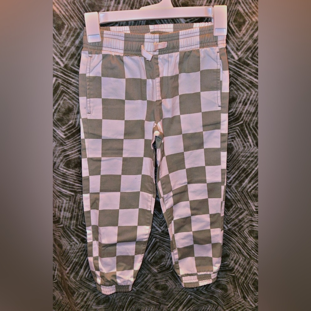 Forever 21 Kids Checkered Pants in Green and white